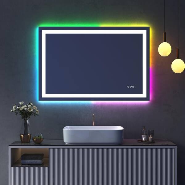 Veidrodis su RGB LED apšvietimu