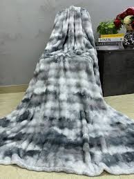 Pledas, 270 x 260 cm.